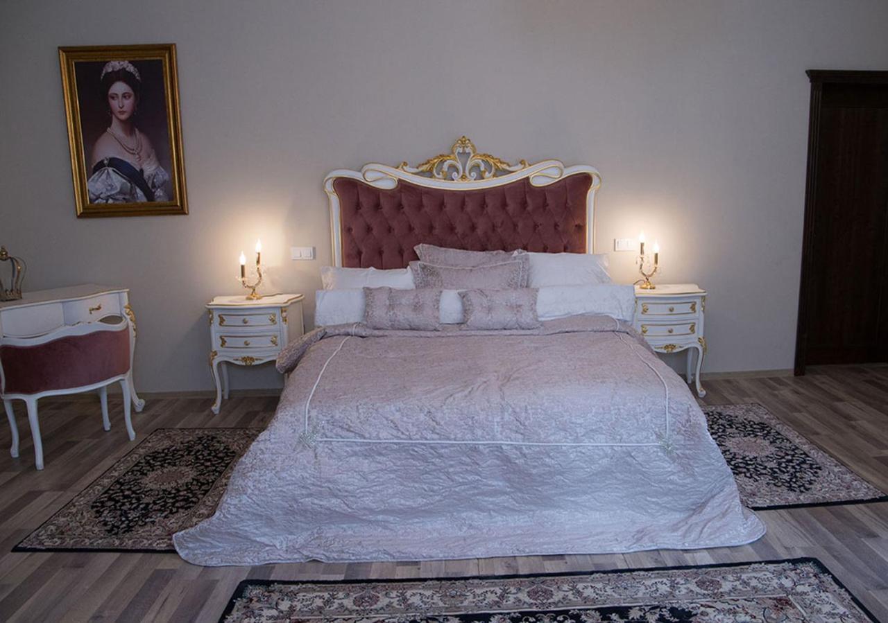 Hotel Boutique Vila Lakastel ซินายา ภายนอก รูปภาพ