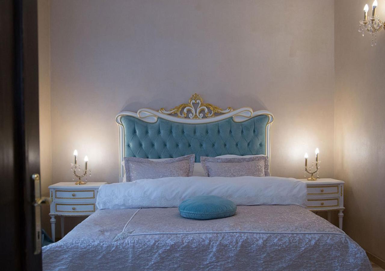 Hotel Boutique Vila Lakastel ซินายา ภายนอก รูปภาพ